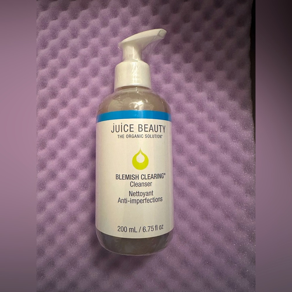 JUICE BEAUTY Blemish Clearing Cleanser